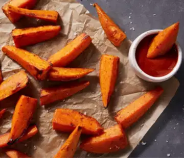 Sweet Potato Wedges with Creamy Sriracha Ketchup
