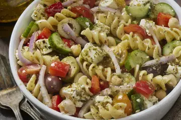 creamy cucumber and pasta salad