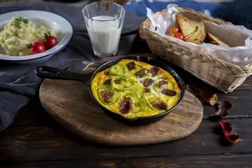 egg and sausage pie