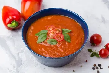 tomato and basil light soup