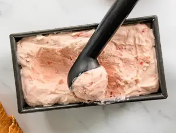No Churn Strawberry Ice Cream Tablet