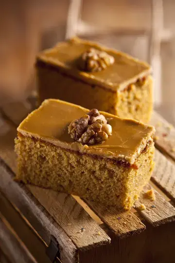 coffee walnut cake