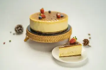 Fresh Strawberry Cake