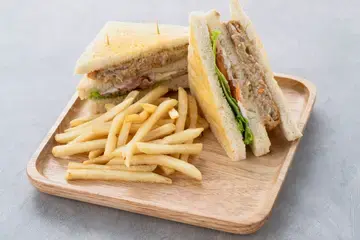 chicken vege sandwich