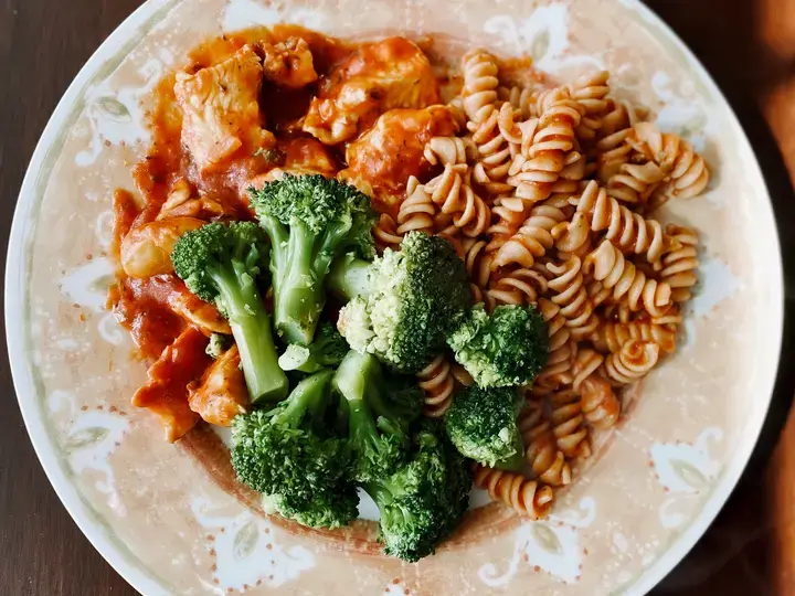 chicken and tomato pasta