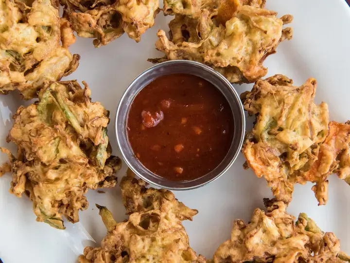 daal pakoray