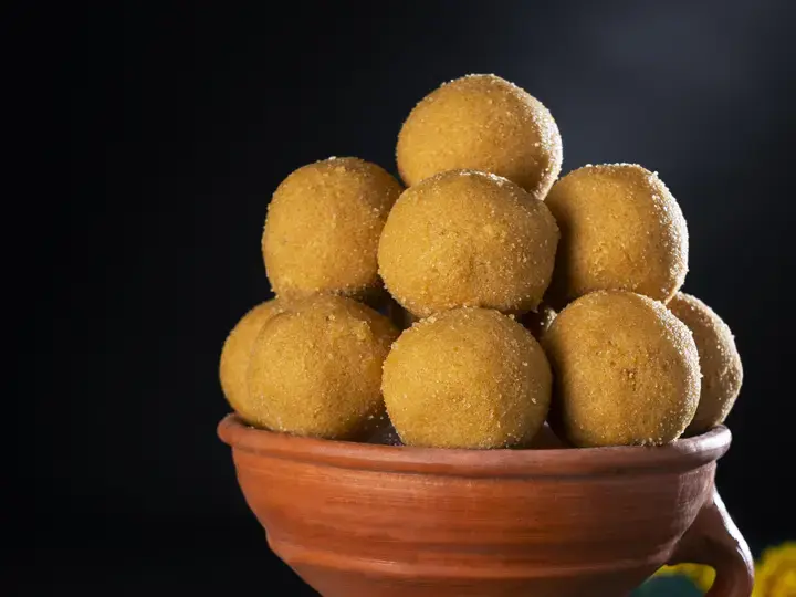 Besan ke Ladu