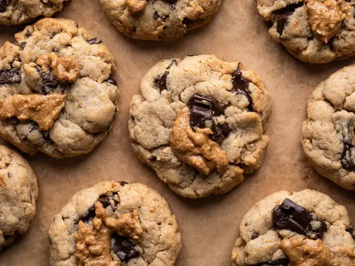 chocolate chip cookies